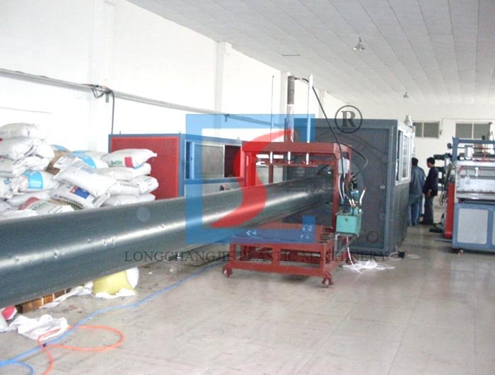 Экструзионная линия для производства антикоррозийных теплоизоляционных труб из ПЭНД
